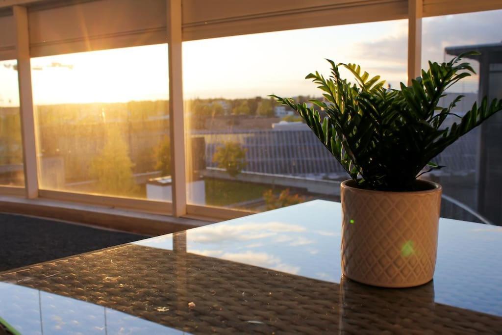 Modern Apartment With Sauna, Near Transit Hub/Dixi Βάνταα Εξωτερικό φωτογραφία