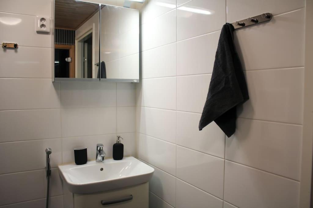 Modern Apartment With Sauna, Near Transit Hub/Dixi Βάνταα Εξωτερικό φωτογραφία